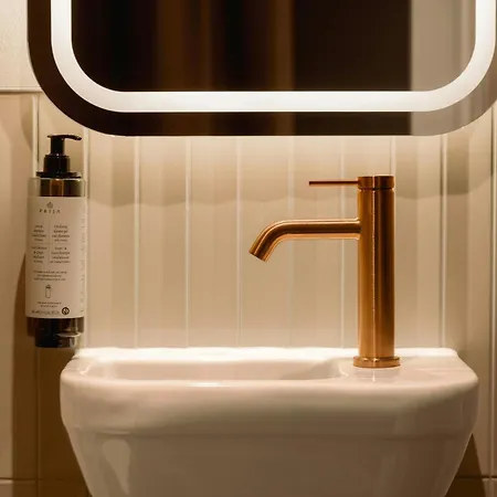 Leonardo Boutique The Lancaster 4* Amsterdam
