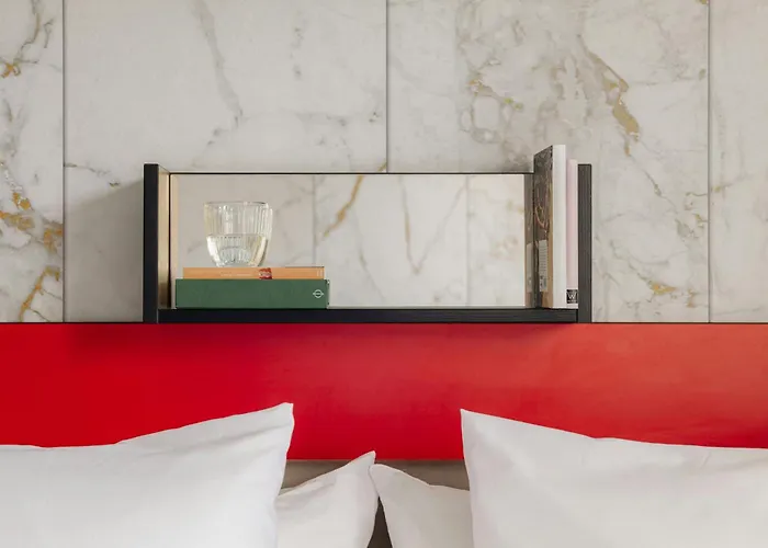 Leonardo Boutique The Lancaster Hotel 4*