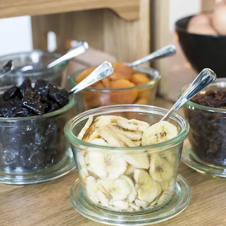 Leonardo Boutique The Lancaster Hotel 4*